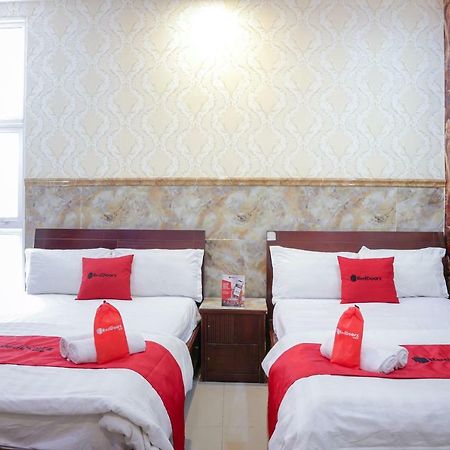Reddoorz Plus Near Mien Tay Bus Station 2 Хошимин Экстерьер фото