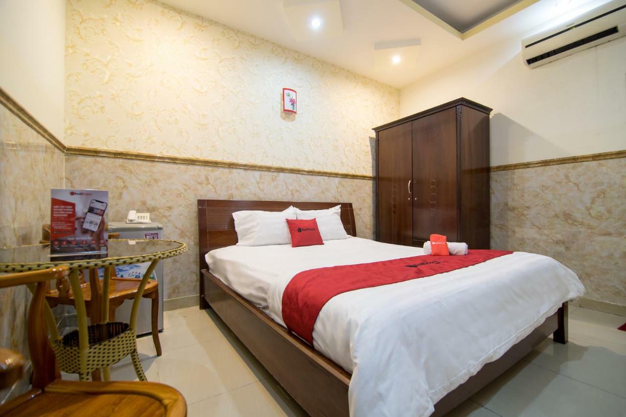 Reddoorz Plus Near Mien Tay Bus Station 2 Хошимин Экстерьер фото